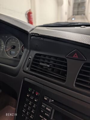 Volvo XC70 (V70 Cross Country) - 2004