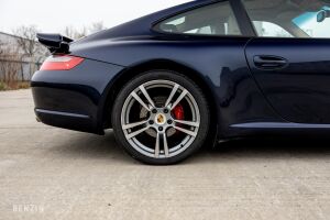 Porsche 911 type 997 Carrera - 2006