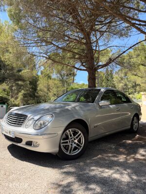 Mercedes-Benz E 320 Élégance W211 - 2002