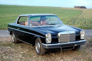 Mercedes-Benz 250 CE W114 - 1971