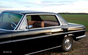 Mercedes-Benz 250 CE W114 - 1971