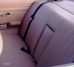 Mercedes-Benz 250 CE W114 - 1971