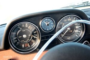 Mercedes-Benz 250 CE W114 - 1971