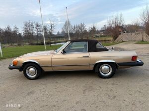 Mercedes-Benz 380 SL R107 - 1983
