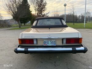 Mercedes-Benz 380 SL R107 - 1983