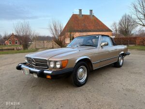 Mercedes-Benz 380 SL R107 - 1983