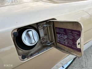Mercedes-Benz 380 SL R107 - 1983