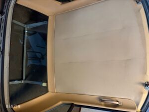 Mercedes-Benz 380 SL R107 - 1983