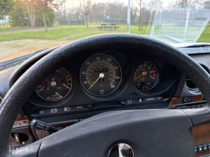 Mercedes-Benz 380 SL R107 - 1983