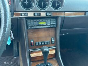 Mercedes-Benz 380 SL R107 - 1983