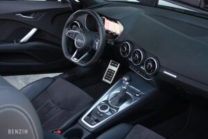 Audi TT Roadster 2.0L TFSI S-Line Quattro - 2015