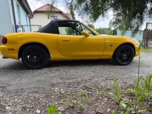 Mazda MX-5 NB Yellow California Edition - 2000