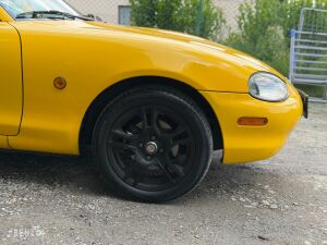 Mazda MX-5 NB Yellow California Edition - 2000