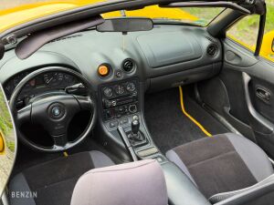 Mazda MX-5 NB Yellow California Edition - 2000