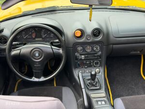 Mazda MX-5 NB Yellow California Edition - 2000