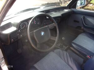 BMW 323i e21 - 1982