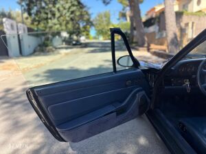 Porsche 911 type 993 Carrera 4 Cabriolet - 1996