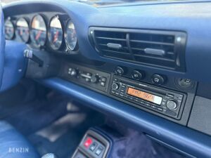 Porsche 911 type 993 Carrera 4 Cabriolet - 1996