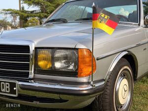 Mercedes-Benz 230C W123 - 1977