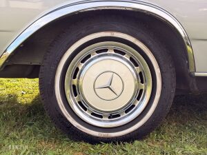 Mercedes-Benz 230C W123 - 1977