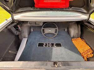 Mercedes-Benz 230C W123 - 1977