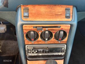 Mercedes-Benz 230C W123 - 1977