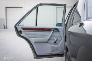 Mercedes-Benz 230E W124 - 1991