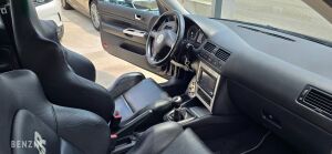 Volkswagen Golf 4 R32 - 2003