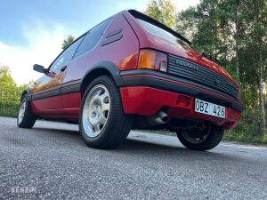 Peugeot 205 GTI 1.9 122 - 1989