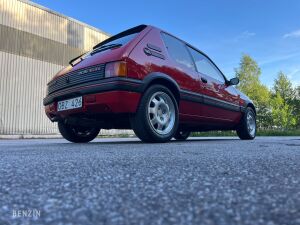 Peugeot 205 GTI 1.9 122 - 1989