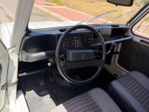 Renault 4 F6 - 1990