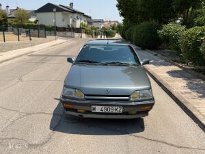 Renault 25 V6 Turbo - 1990