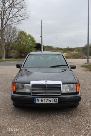 Mercedes-Benz 230E W124 - 1991