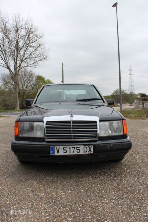 Mercedes-Benz 230E W124 - 1991