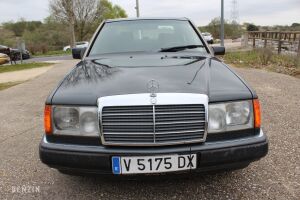 Mercedes-Benz 230E W124 - 1991