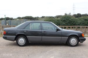 Mercedes-Benz 230E W124 - 1991