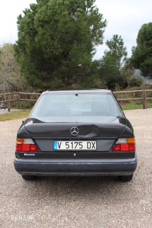 Mercedes-Benz 230E W124 - 1991