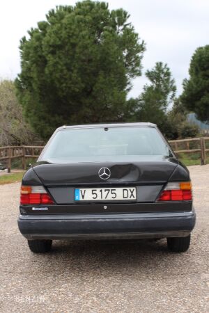 Mercedes-Benz 230E W124 - 1991