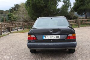 Mercedes-Benz 230E W124 - 1991