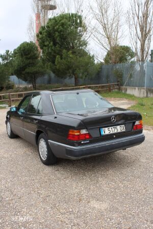 Mercedes-Benz 230E W124 - 1991