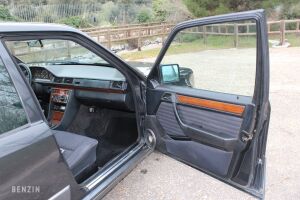 Mercedes-Benz 230E W124 - 1991