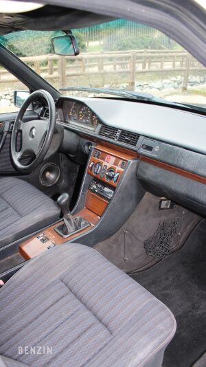 Mercedes-Benz 230E W124 - 1991