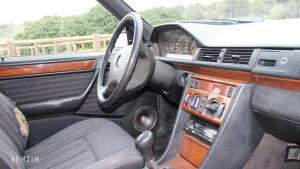 Mercedes-Benz 230E W124 - 1991