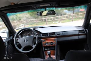 Mercedes-Benz 230E W124 - 1991