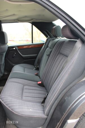 Mercedes-Benz 230E W124 - 1991