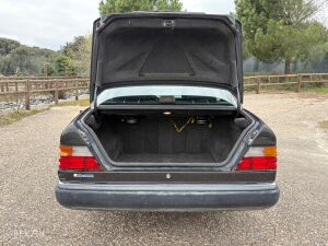Mercedes-Benz 230E W124 - 1991
