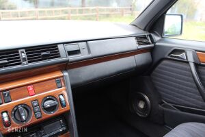 Mercedes-Benz 230E W124 - 1991