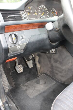 Mercedes-Benz 230E W124 - 1991