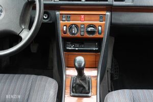 Mercedes-Benz 230E W124 - 1991