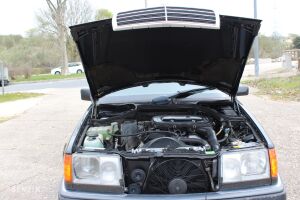 Mercedes-Benz 230E W124 - 1991